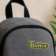 Stylish Metal Badge Pin – Single Piece (Random Design)